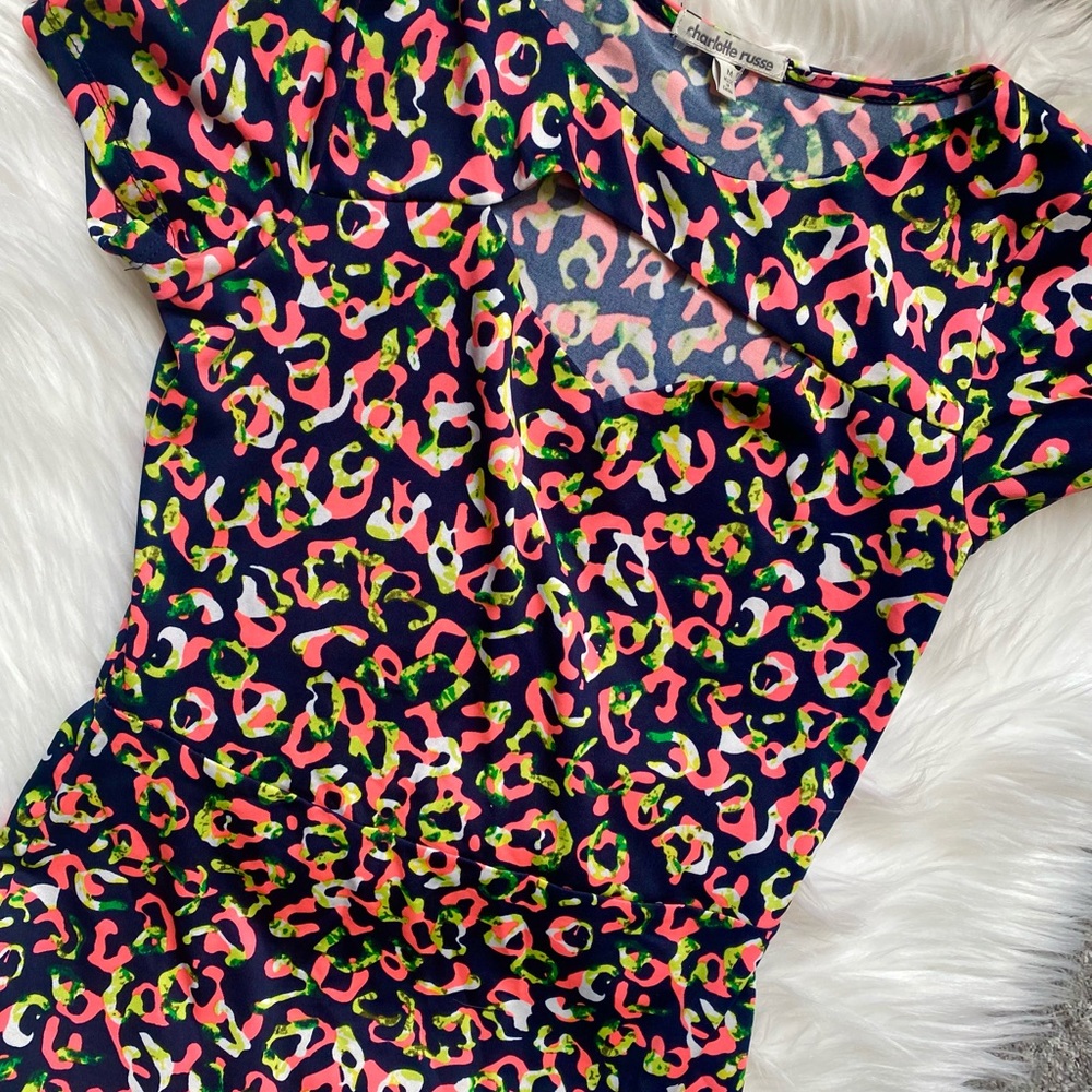 ⭐️ Beautiful Unique Dress